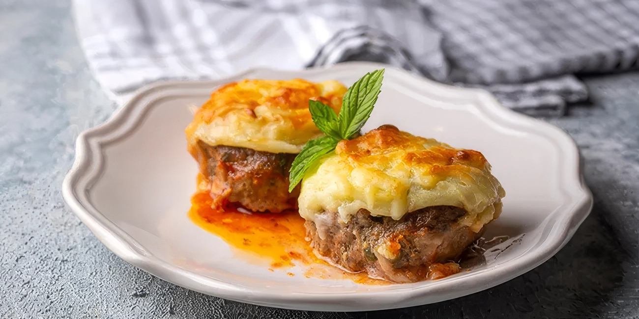 Hasanpaşa Köfte Nedir? Püreli Fırın Köfte Lezzeti