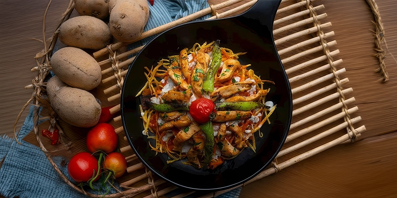 Tavuk Çökertme Nedir? Yoğurtlu ve Patatesli Tavuk Yemeği